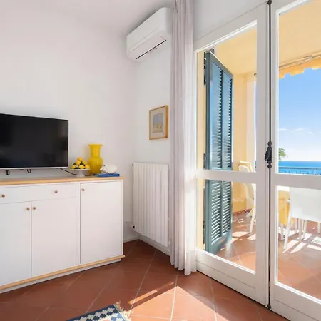 Daire Casa Tommy - Vista Mare - Terrazza - Parcheggio Gratis *